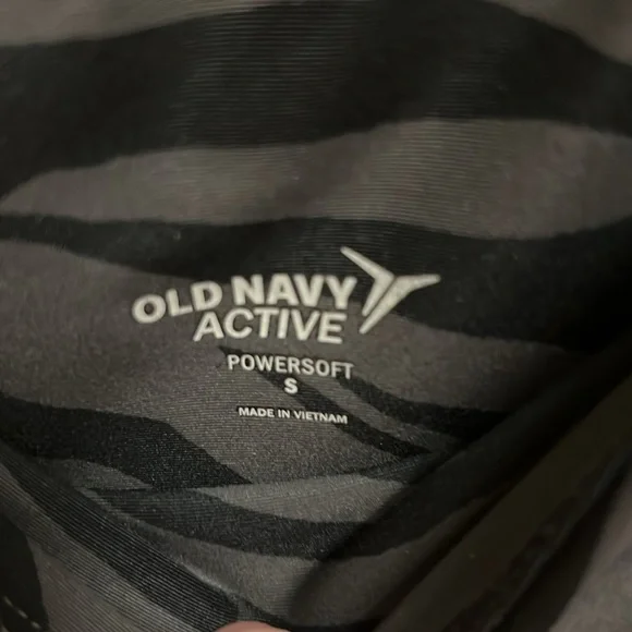 Old navy active zebra print joggers
Size Small - Picture 3 of 3